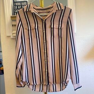 LOFT Men's Casual Shirt - Navy and White Stripes